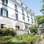 Casa Enzina Guest house