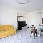 Casa Enzina Guest house