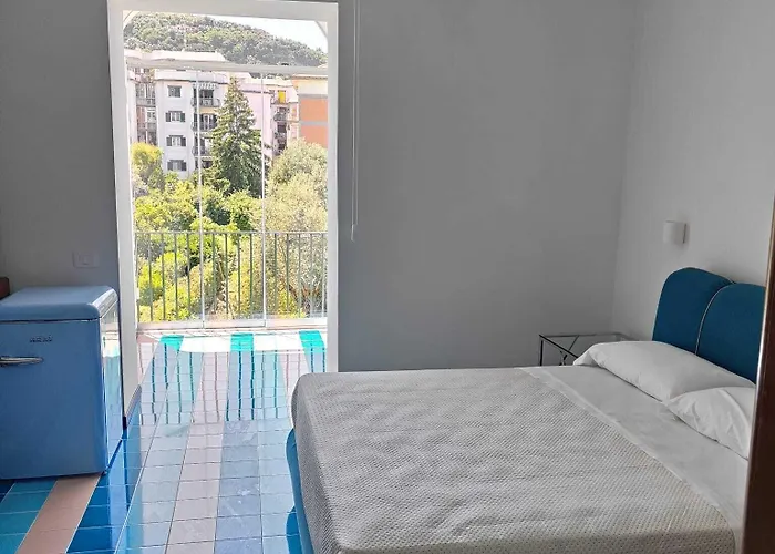 Casa Enzina Pensionat 4*