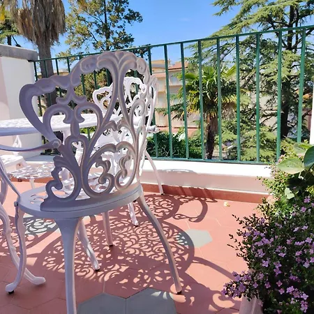 Casa Enzina بيت ضيافة