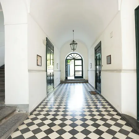 Pensjonat Casa Enzina 4*