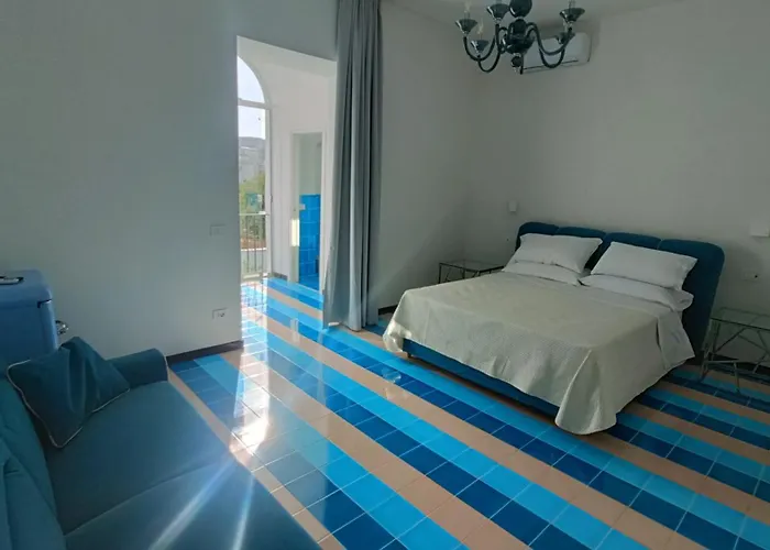 Casa Enzina Affittacamere 4*