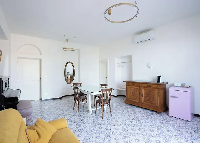 Affittacamere Casa Enzina Sorrento